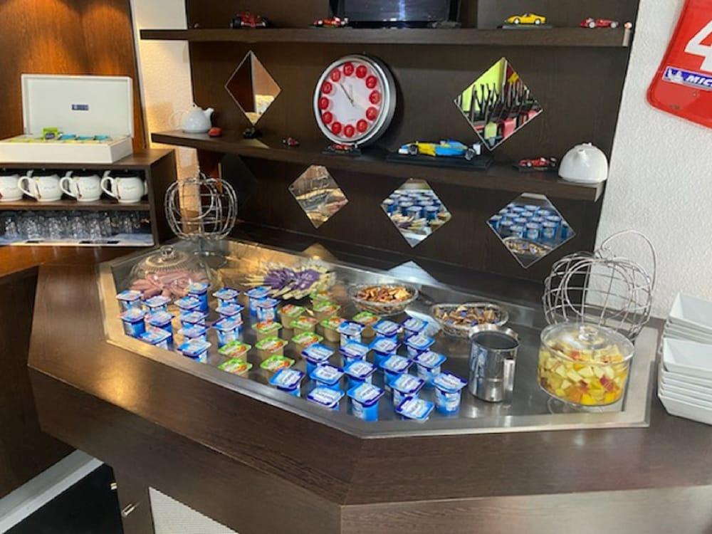 Enzo Hotels Vierzon By Kyriad Direct Εξωτερικό φωτογραφία